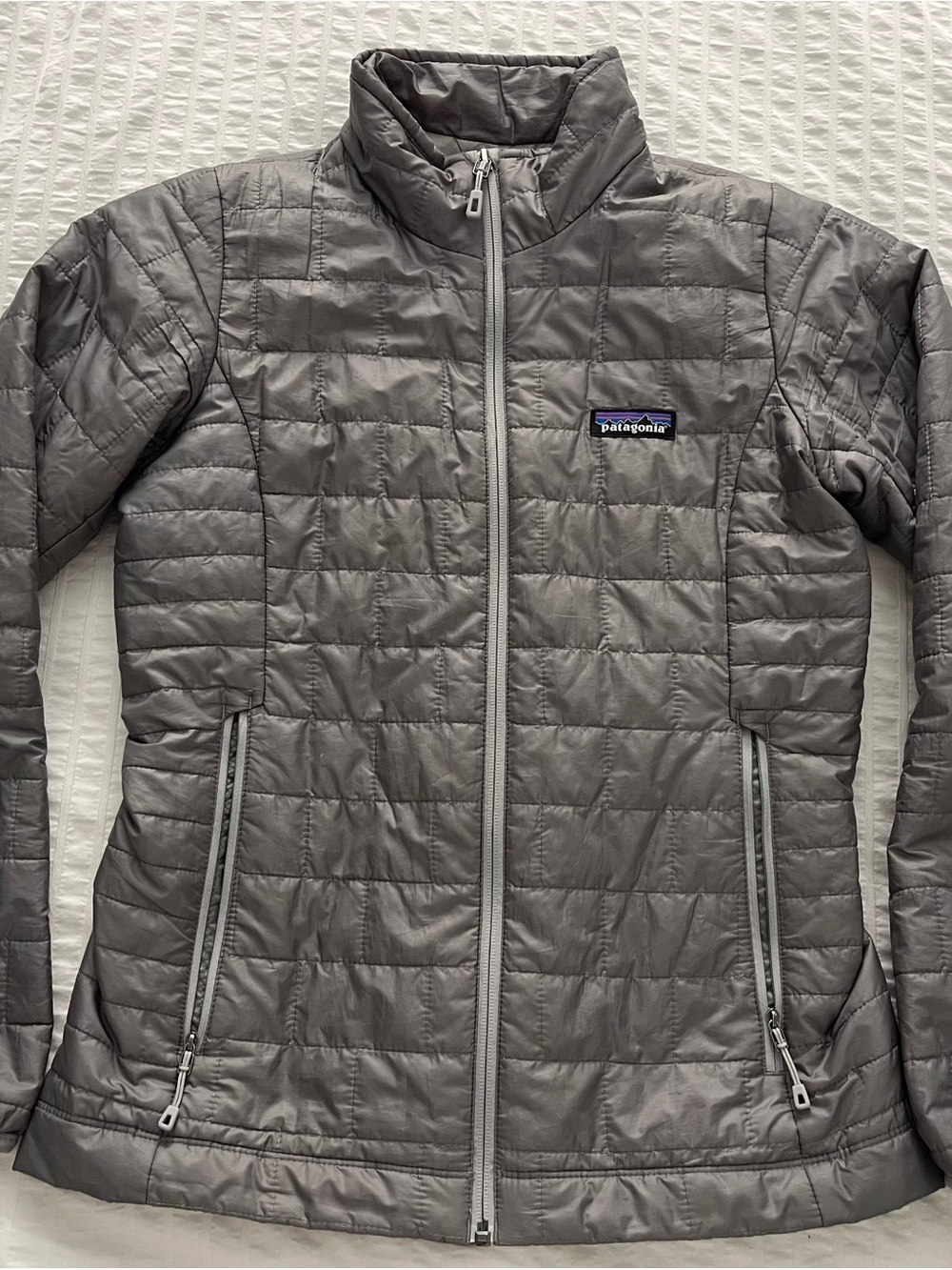 Patagonia Light Gray Quilted Women's Insulated Jacket